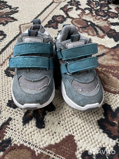 Кроссовки Котофей 25