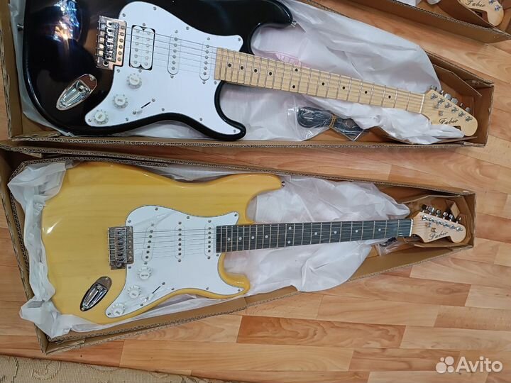 Новые электрогитары с комбиками