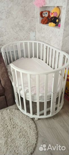 Детская кроватка с маятником 7 в1