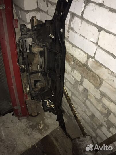 Усилитель бампера Volvo s60