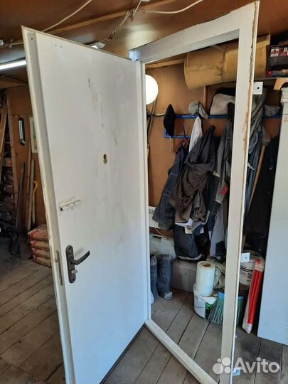 Дверь металлическая противопожарная