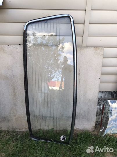 Стекло заднее на волгу