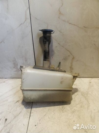 Бачок омывателя Volvo 850 1993 volvo