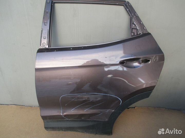 Дверь задняя левая Hyundai Santa Fe с 2012