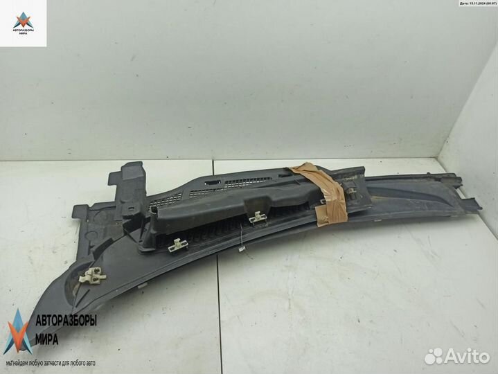 Дождевик Renault Megane рест. 1999 7700834097