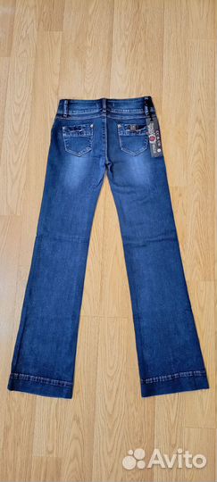 Джинсы новые