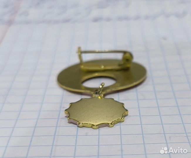 Значок, детская брошь винтаж, советских времён