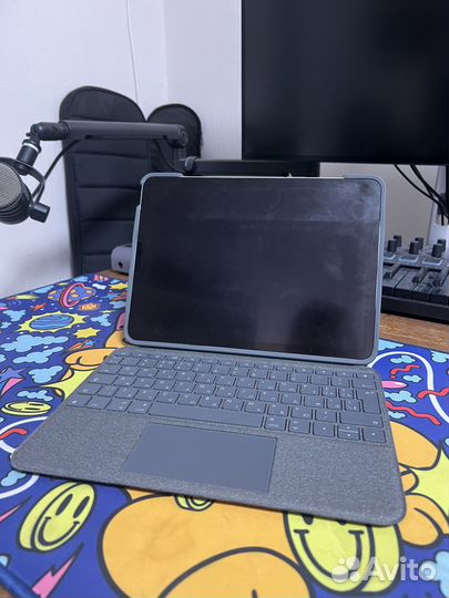 Logitech Folio Touch для iPad Air 2020/2022