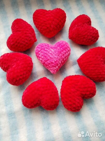 Вязаное сердечко брелок