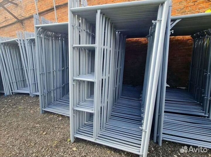 Леса строительные (дхв) 15х6 метра с 3 ярусами настилов