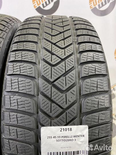 Pirelli Winter Sottozero 3 255/45 R19