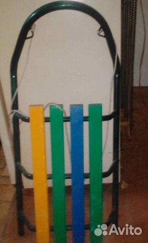 Детские санки со спинкой