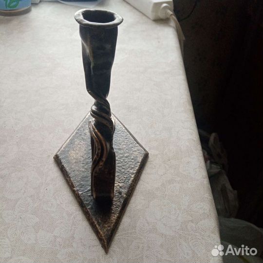Подсвечник кованый