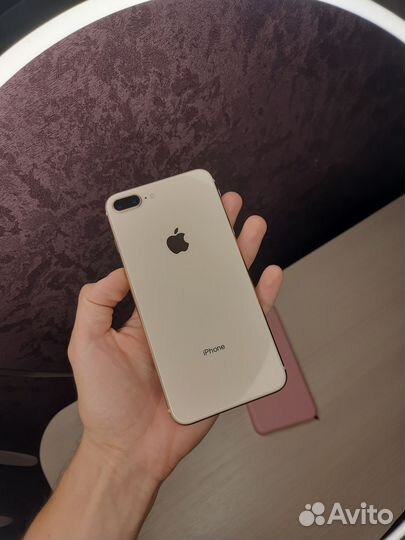 iPhone 8 Plus, 64 ГБ