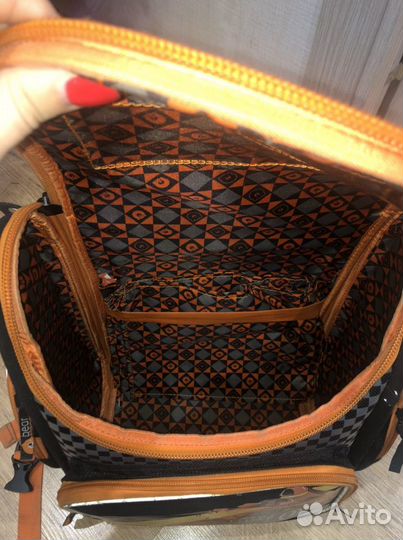 Рюкзак школьный