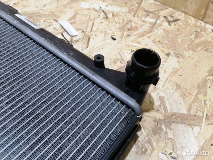 Радиатор двс Vw Passat B6 МКПП