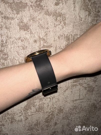 Часы наручные женские электронные