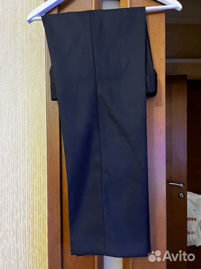 Школьный костюм для мальчика 146 новый