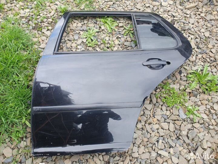 Дверь задняя левая Volkswagen Golf 4 1997-2005