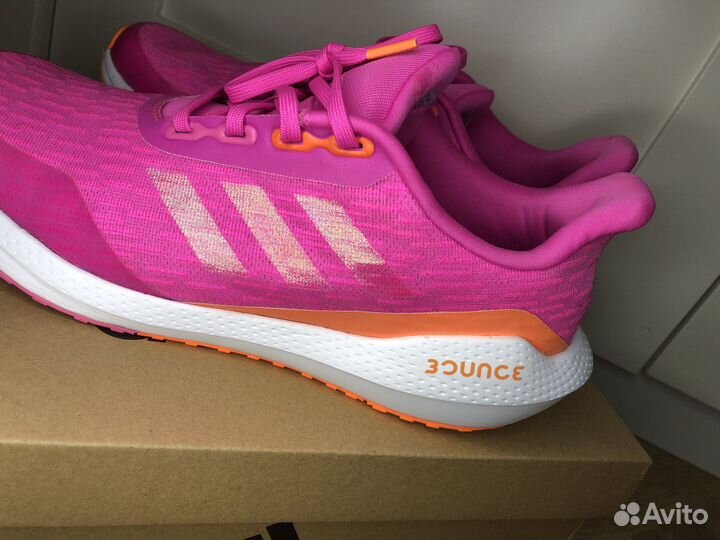 Кроссовки женские adidas (оригинал) 40 размер