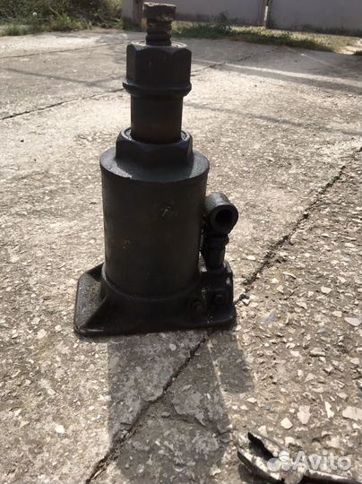 Домкрат гидравлический 5т