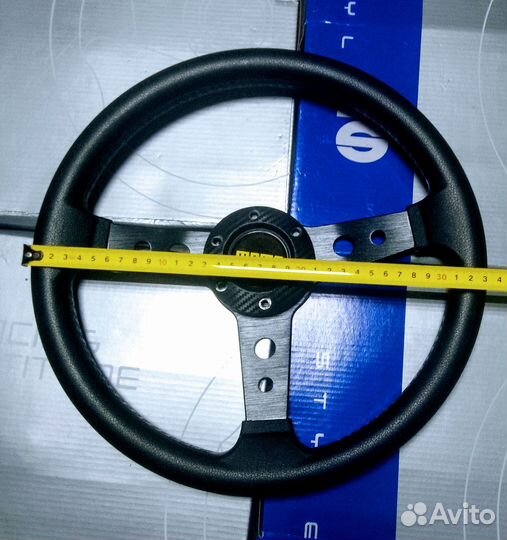 Спортивный руль момо