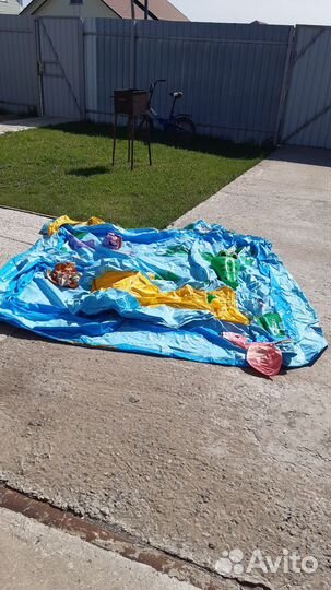 Детский надувной бассейн с горкой