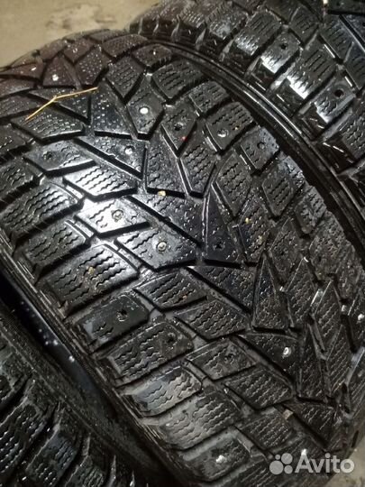 Dunlop SP Winter Ice 02 225/55 R16 99T