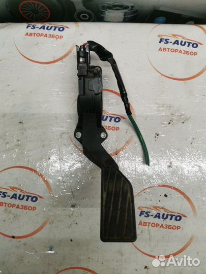 Педаль газа Suzuki Sx4 1.6 M16A 2012