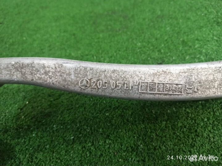 Продольный рычаг передний левый Mercedes-Benz