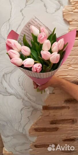 Тюльпаны к 8 марта розница.Букет тюльпанов