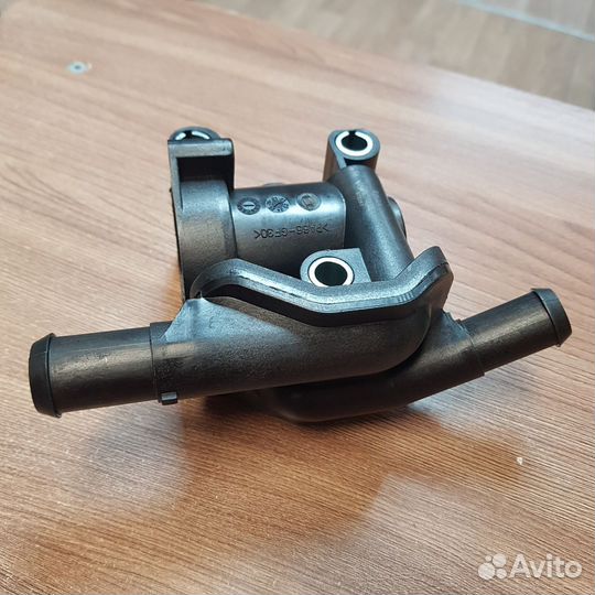 Корпус термостата Ford Focus 1 1.8/2.0