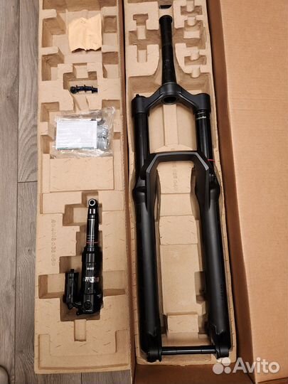 RockShox ZEB Select и Super Deluxe Ultimate
