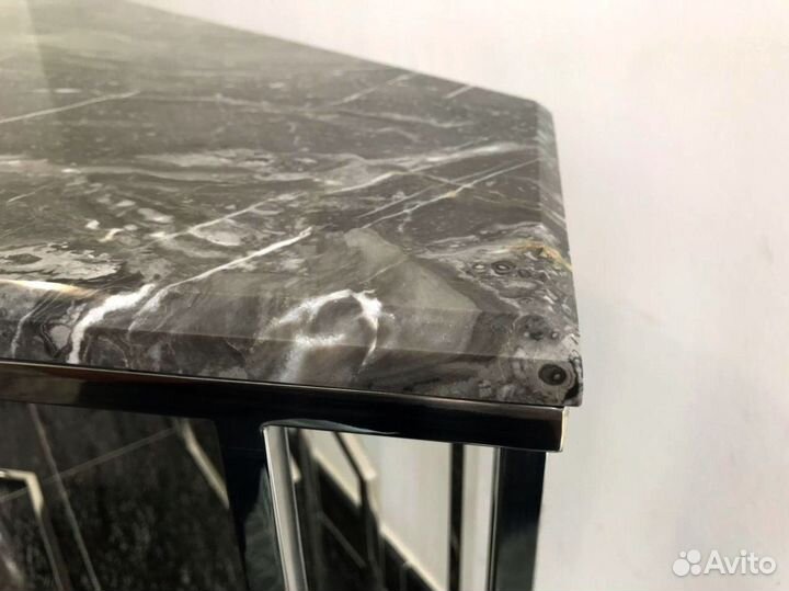 Консоль из натурального камня и стали