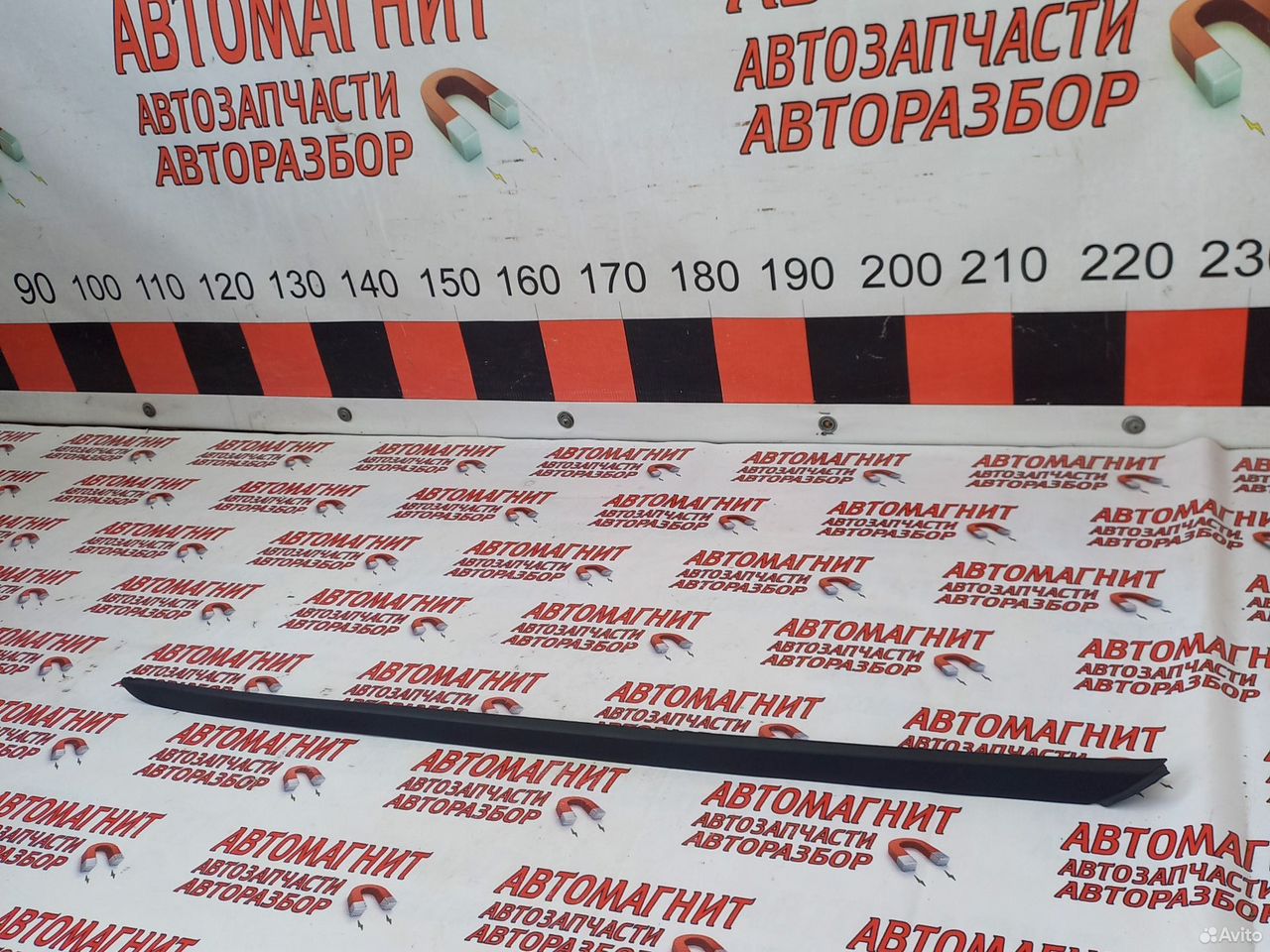 Молдинг лобового стекла правый Voyah Free