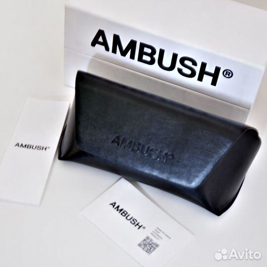 Солнцезащитные очки женские Ambush