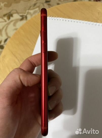Телефон iPhone 8 64 gb