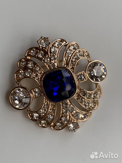 Клипсы брошь в синем цвете