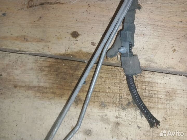 Замок задней правой двери Dodge Stratus 2002г