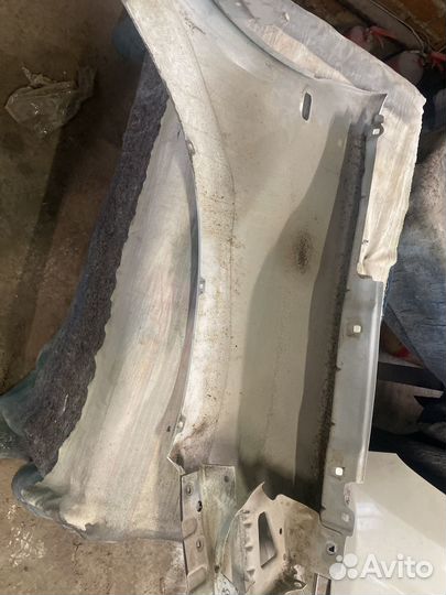 Крыло переднее левое nissan terrano 3