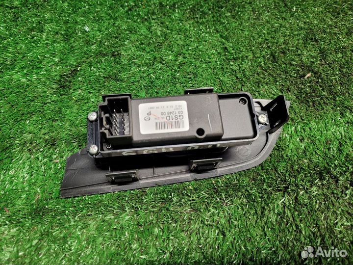 Кнопка стеклоподъёмника с накладкой Mazda 6 GH