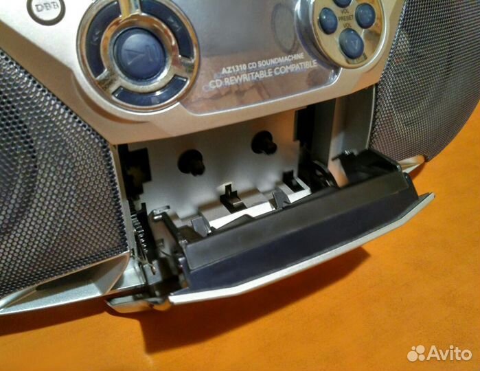 Магнитола Philips AZ1310