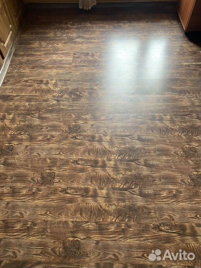 Продаю ламинат