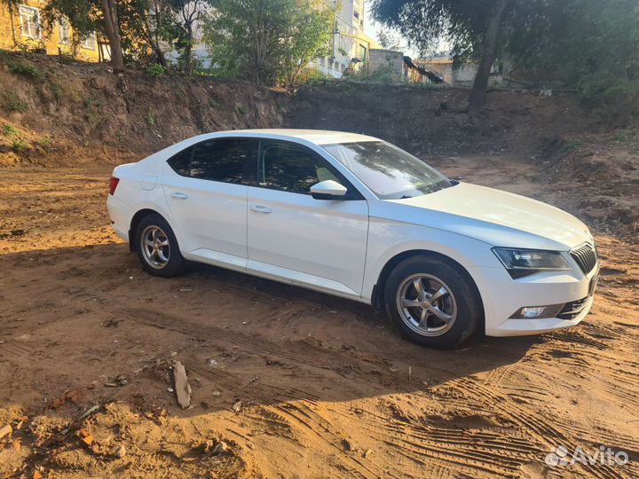 Skoda Superb 1.4 МТ, 2018, 99 000 км