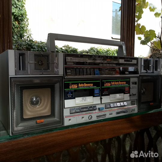 Музыкальный центр