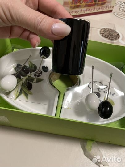 Менажница для закусок оливка