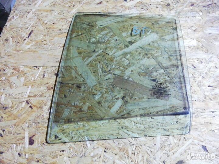 Форточка двери задняя левая Geely Emgrand Ec7