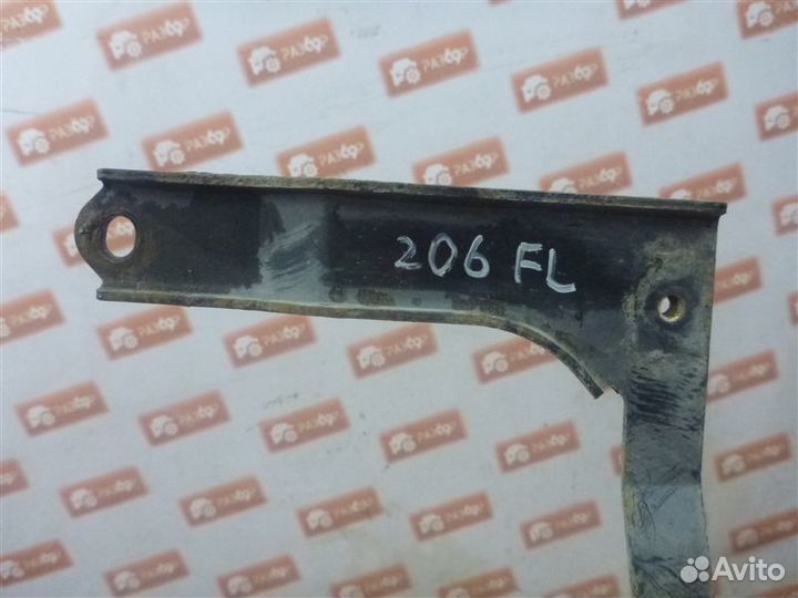 Кронштейн радиатора левый Lexus Rx400H MHU38