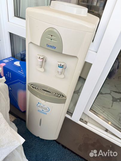 Кулер для воды