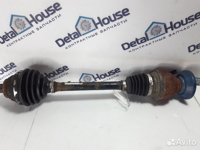 Привод (полуось) передний правый Volkswagen Tiguan
